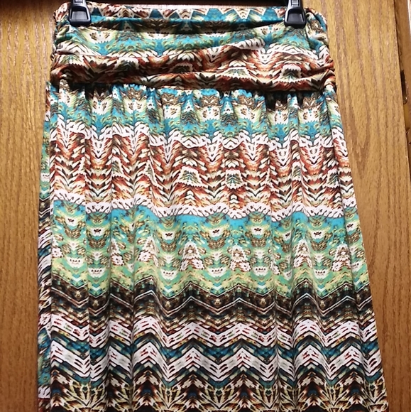 BEAUTIFUL AND COLORFUL MAXI SKIRT by ALYX Size 1x - Picture 2 of 8